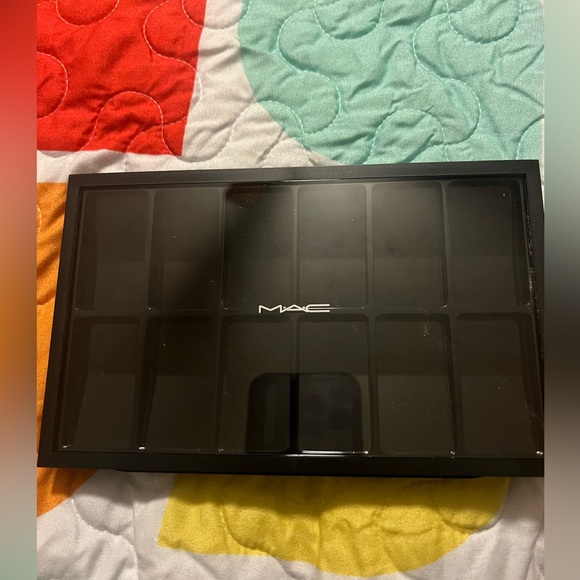 NIB MAC Pro Pallete Large - Picture 5 of 6